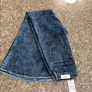 BNWT Judy Blues bell bottoms. Size 9 (29)